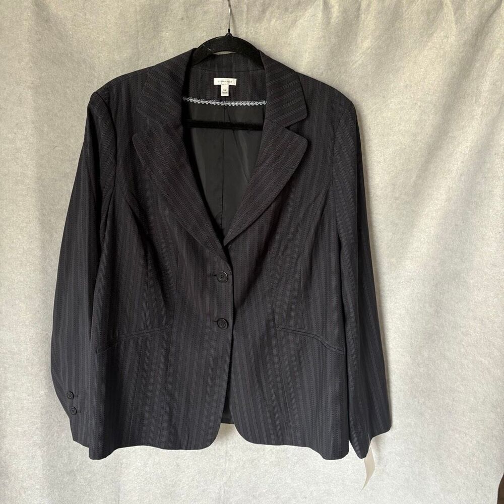 Semantiks Black with Blue Pinstripe size 14W 2 Button Closure Blazer New